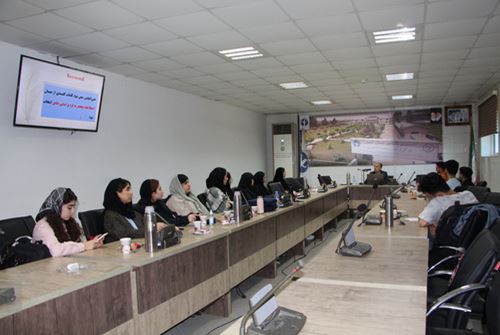 برگزاری کارگاه روش تحقیق، جستجوی منابع و استفاده از نرم افزار اندنوت در پایگاه تحقیقاتی آمل